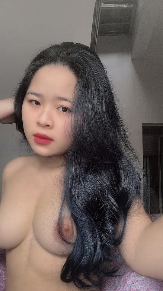 nudify-4c9a4744-7daf-42a5-ae27-23ed932cbd6a.png